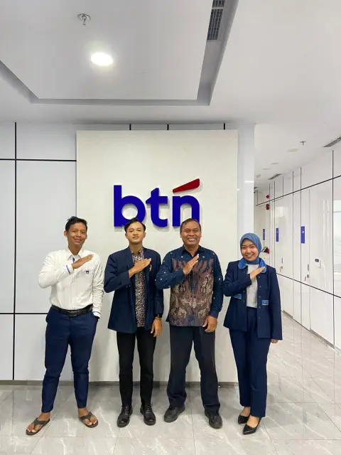Dari Bangku Kuliah ke Dunia Nyata: Mahasiswa UPGRIS Kembangkan Platform Digital di BTN KCP Batang.